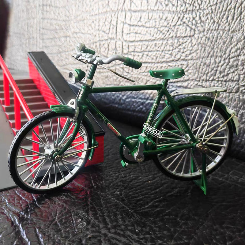 1:10 Scale Die-Cast Alloy Mini - Kids Toys Under $10 评论和价格